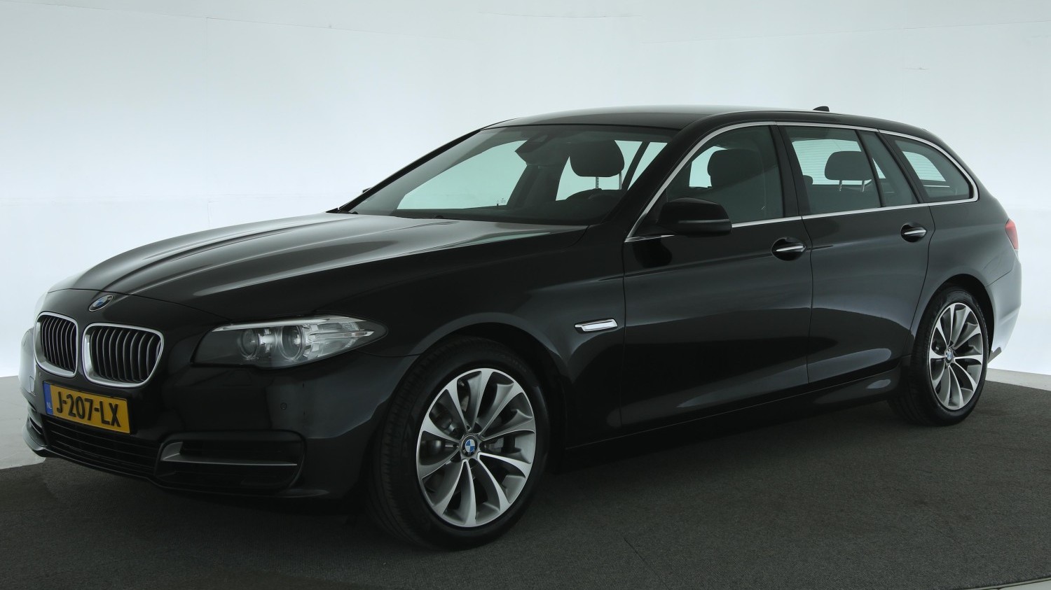 BMW 5-serie Station 2015 J-207-LX 1