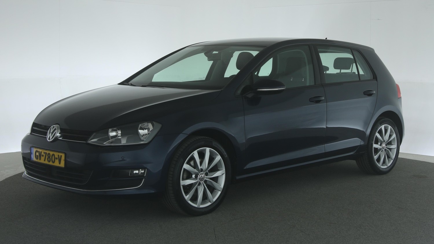 Volkswagen Golf Hatchback 2015 GV-780-V 1