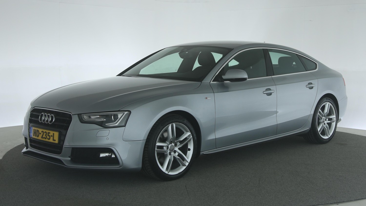 Audi A5 Hatchback 2015 HD-235-L 1