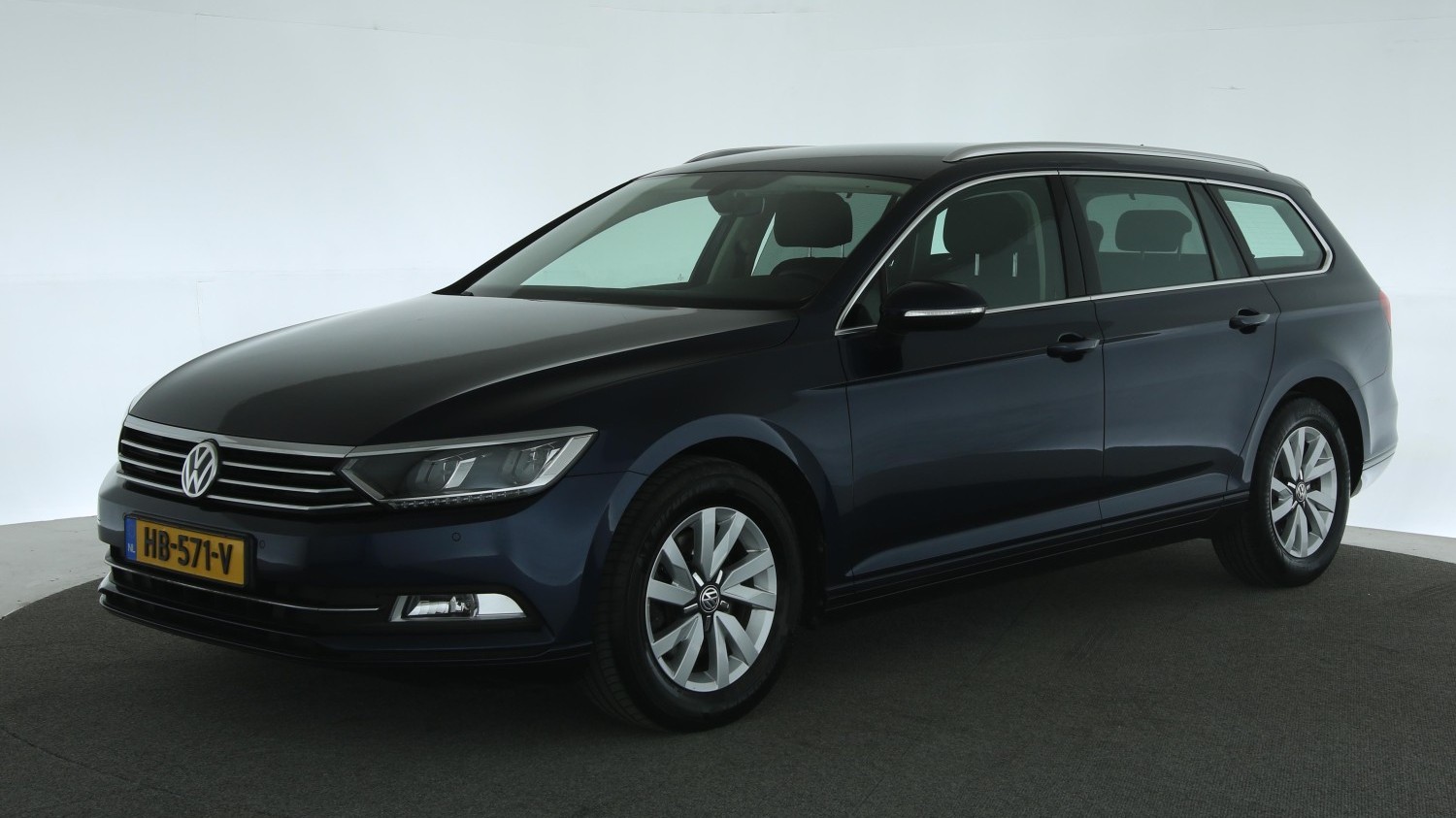 Volkswagen Passat Station 2015 HB-571-V 1