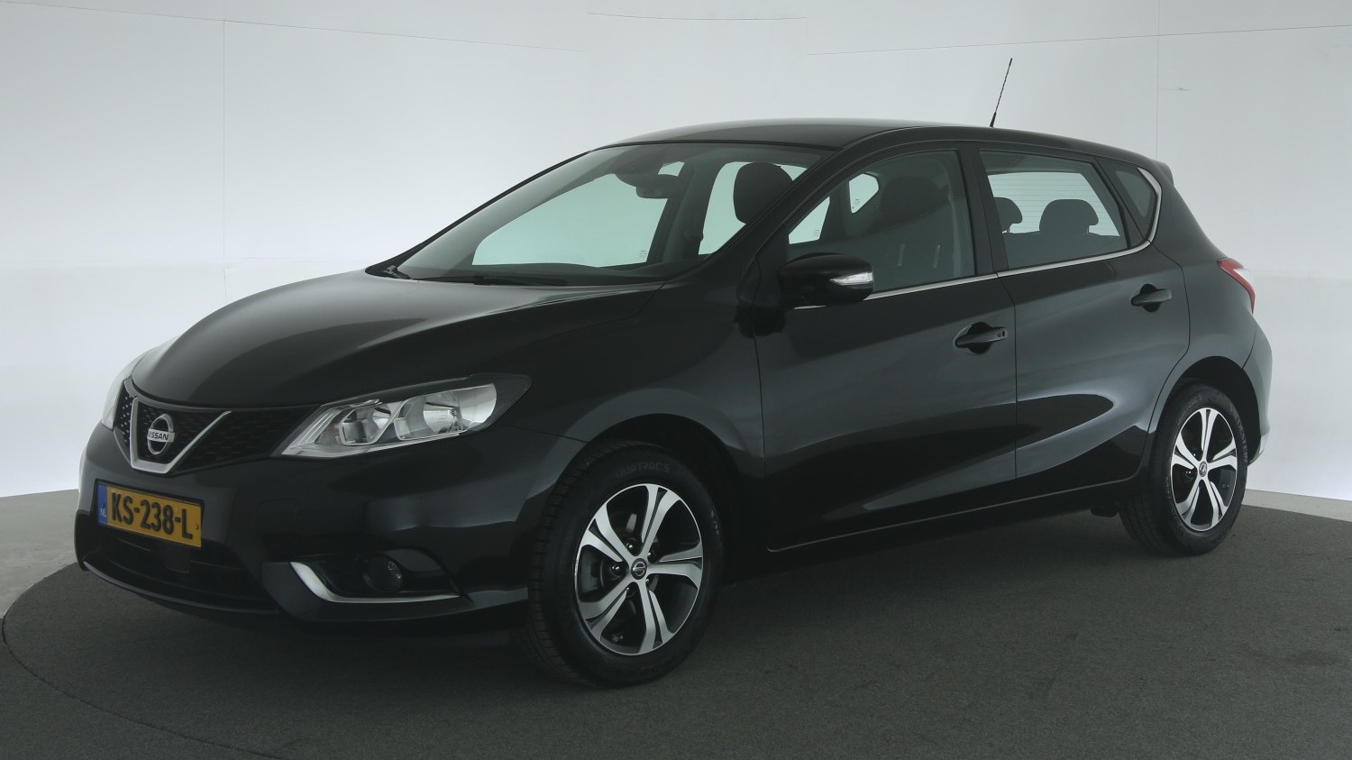 Nissan Pulsar Hatchback 2016 KS-238-L 1