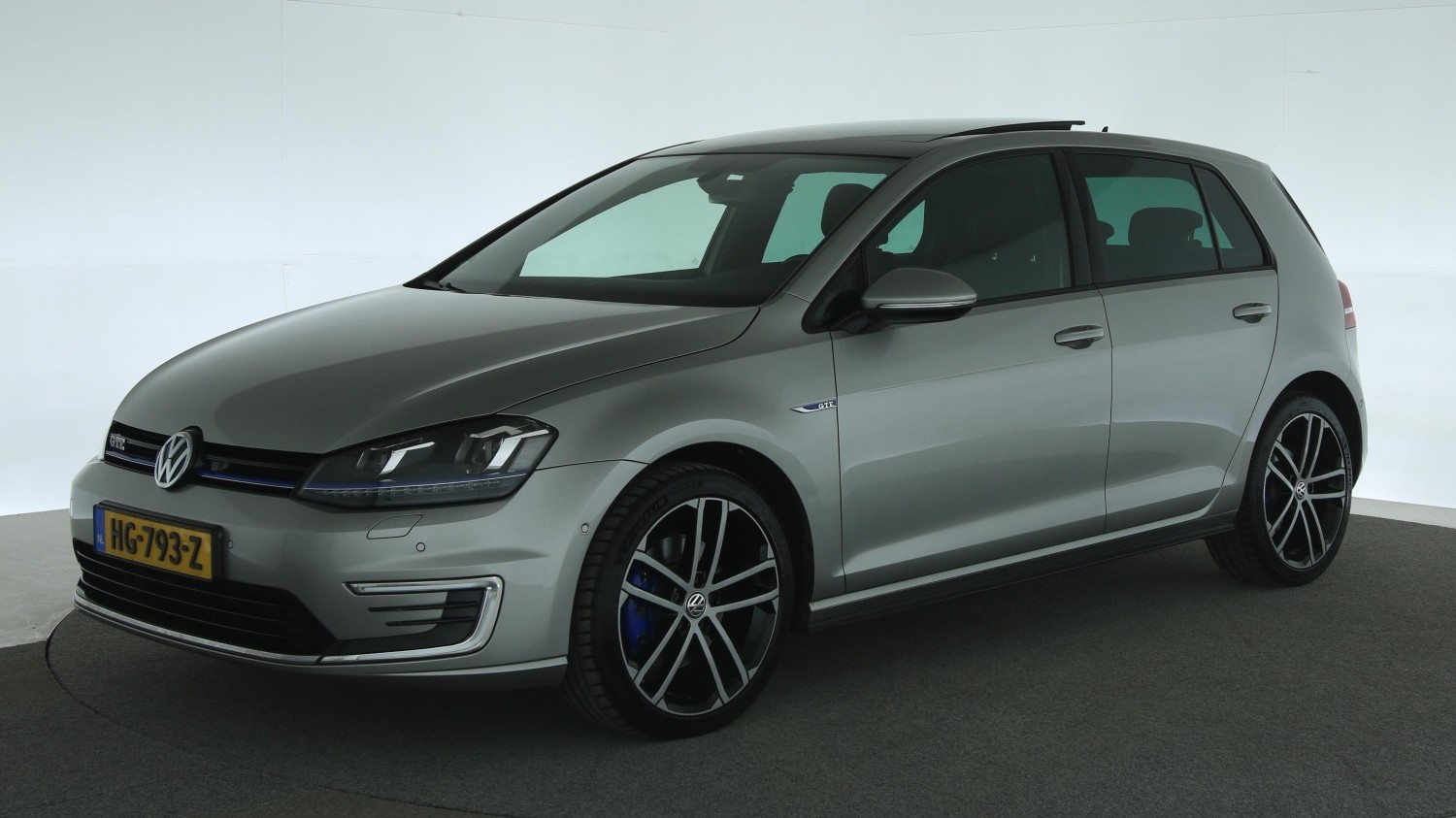 Volkswagen Golf Hatchback 2015 HG-793-Z 1