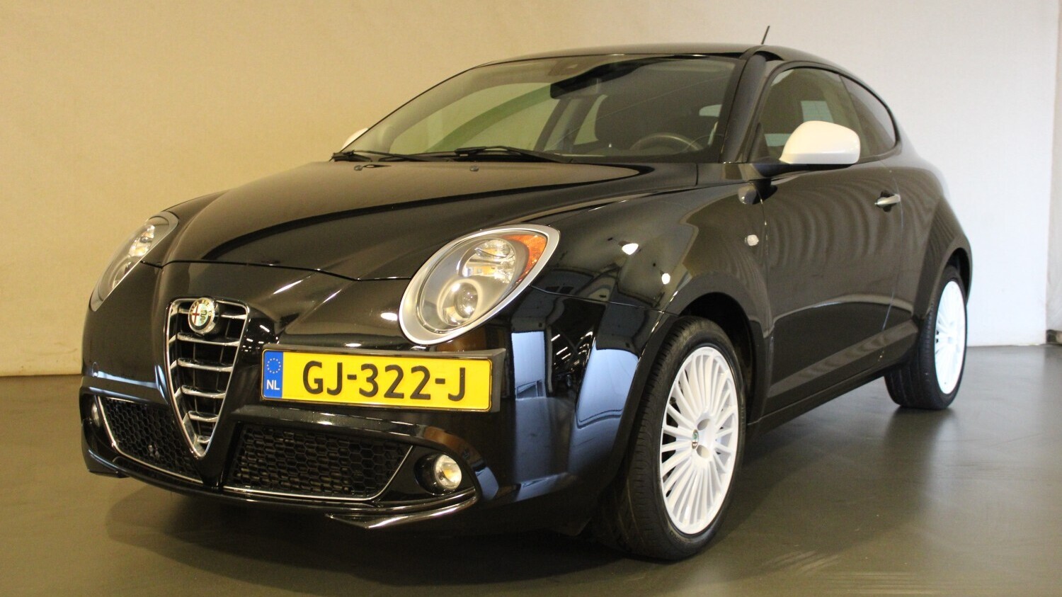 Alfa Romeo MiTo Hatchback 2015 GJ-322-J 1