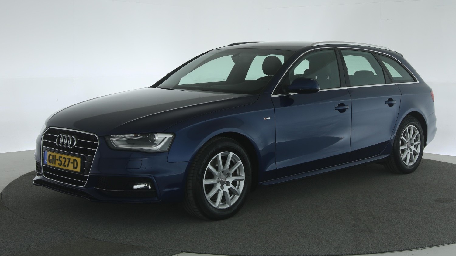 Audi A4 Station 2015 GH-527-D 1