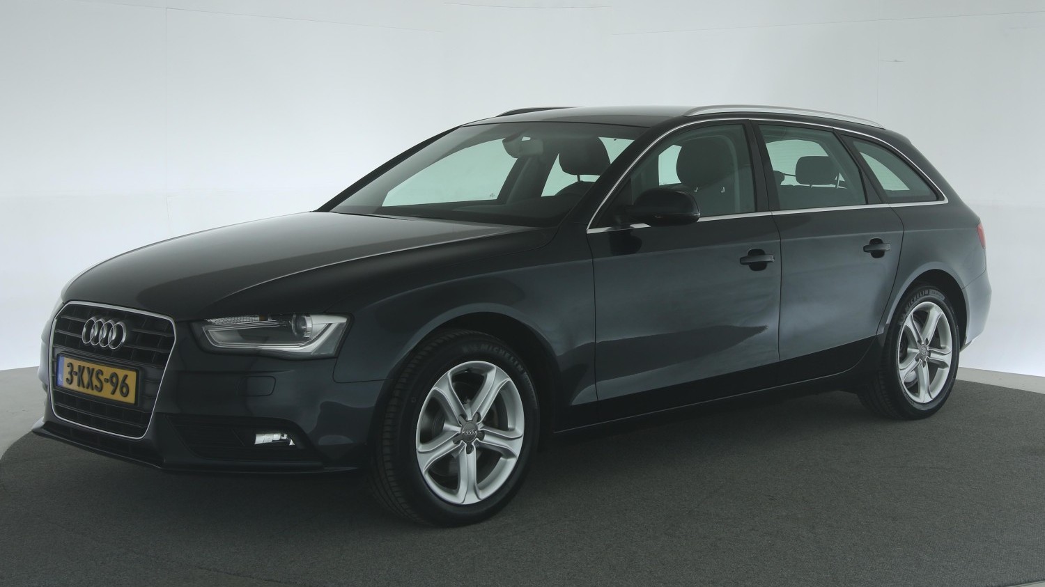 Audi A4 Station 2013 3-KXS-96 1