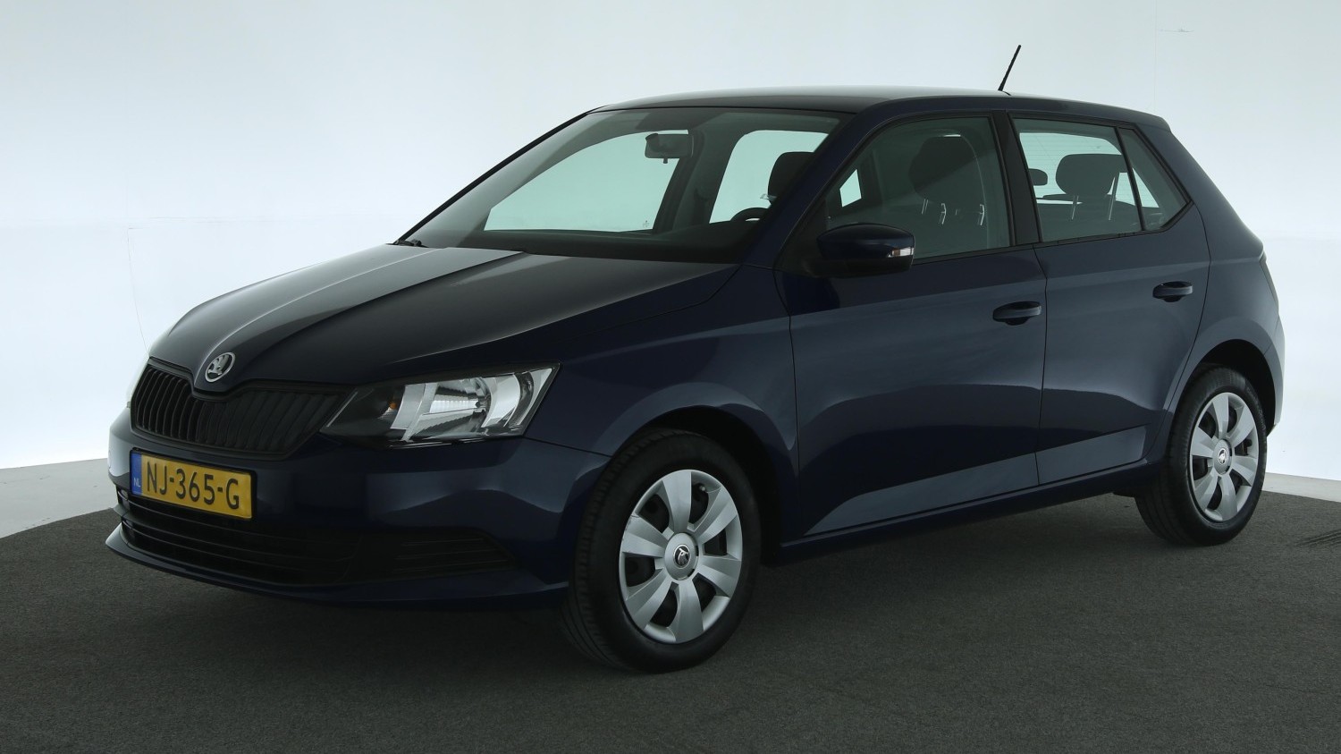 Skoda Fabia Hatchback 2017 NJ-365-G 1
