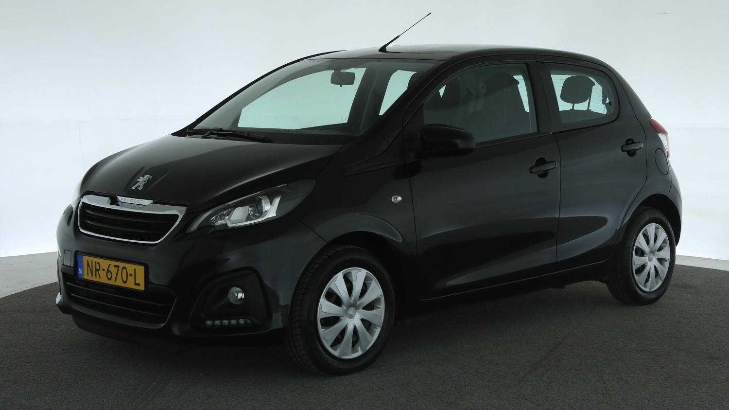 Peugeot 108 Hatchback 2017 NR-670-L 1