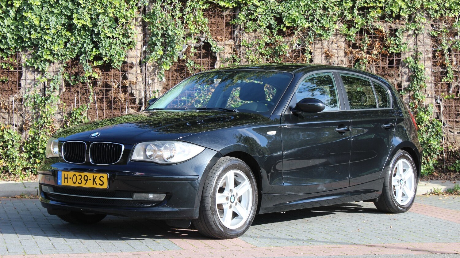 BMW 1-serie Hatchback 2008 H-039-KS 1