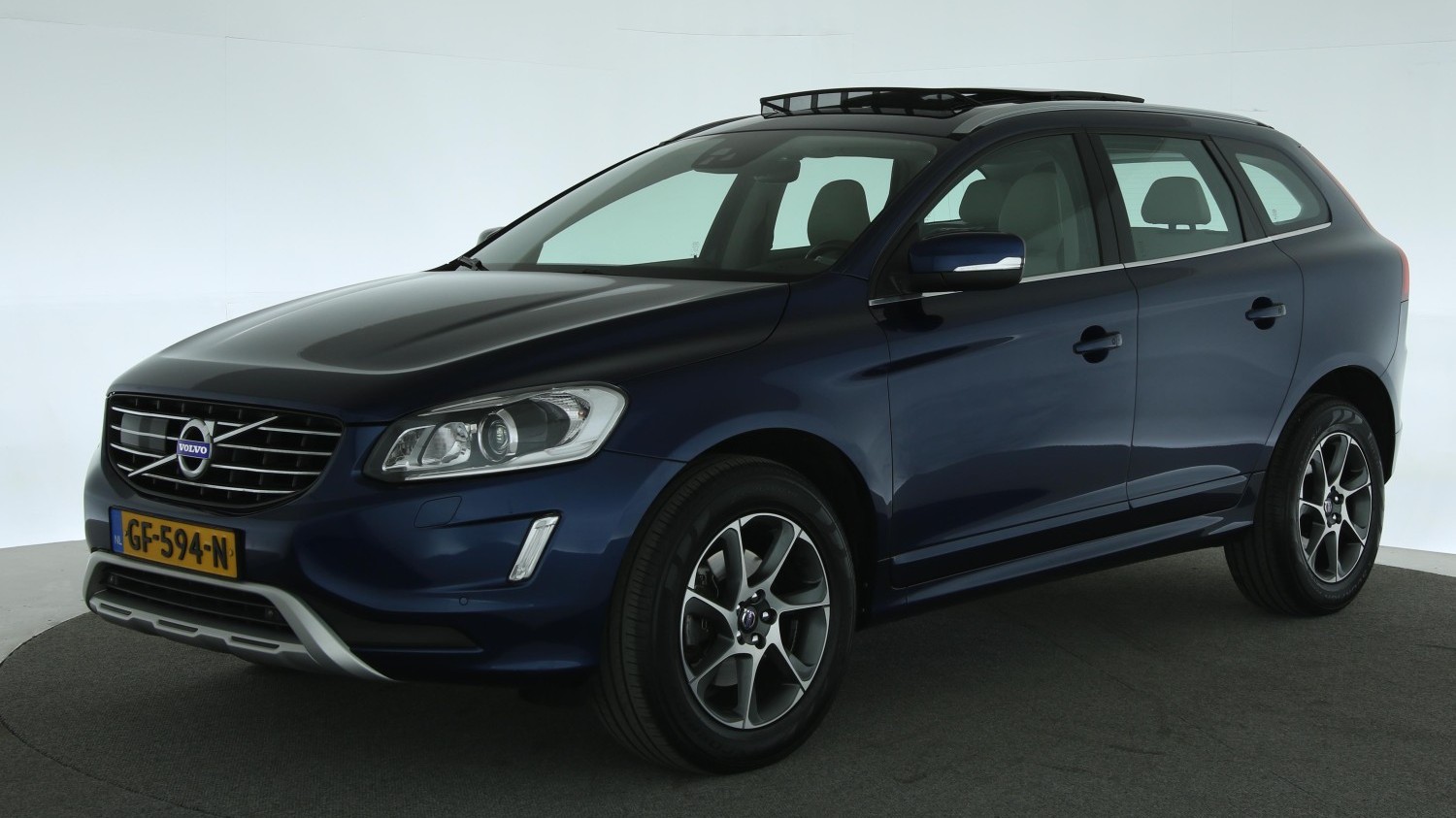Volvo XC60 SUV / Terreinwagen 2015 GF-594-N 1
