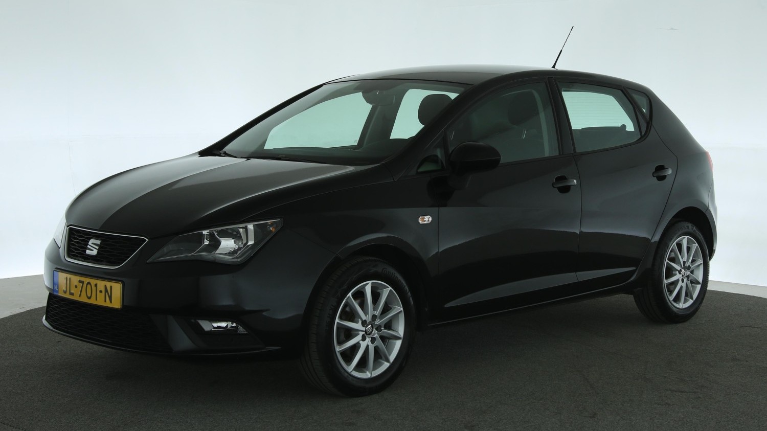 Seat Ibiza Hatchback 2016 JL-701-N 1