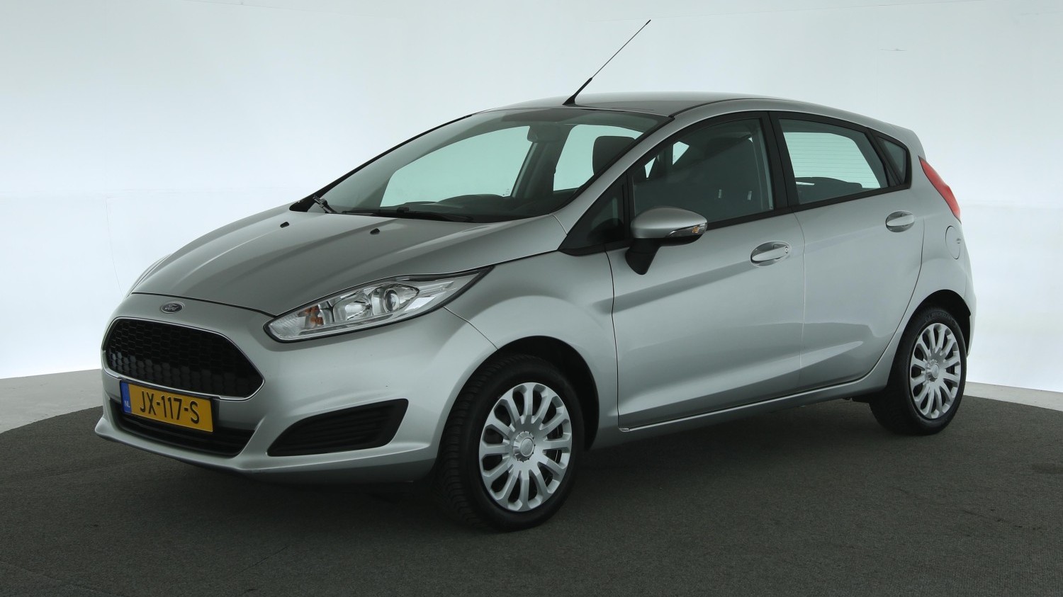 Ford Fiesta Hatchback 2016 JX-117-S 1