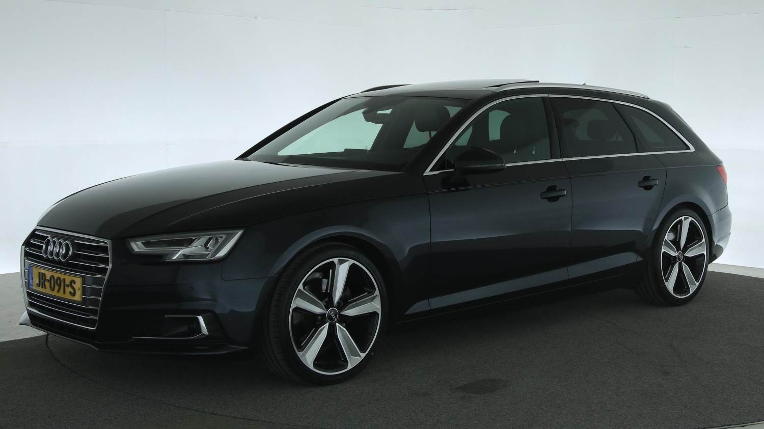 Audi A4 Station 2016 JR-091-S 1