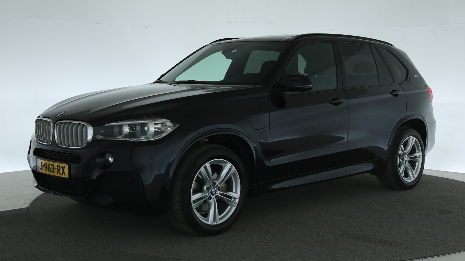 BMW X5 SUV / Terreinwagen 2016 J-963-RX 1