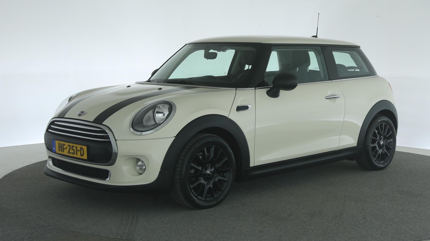 Mini One Hatchback 2015 HF-251-D 1