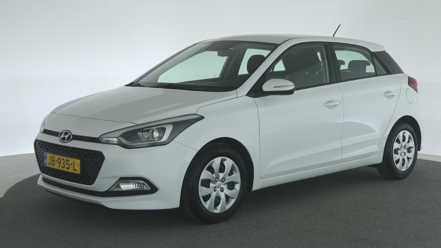 Hyundai i20 Hatchback 2016 JB-935-L 1