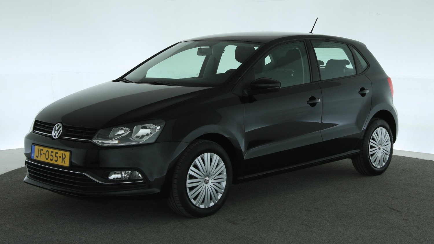 Volkswagen Polo Hatchback 2016 JF-055-R 1