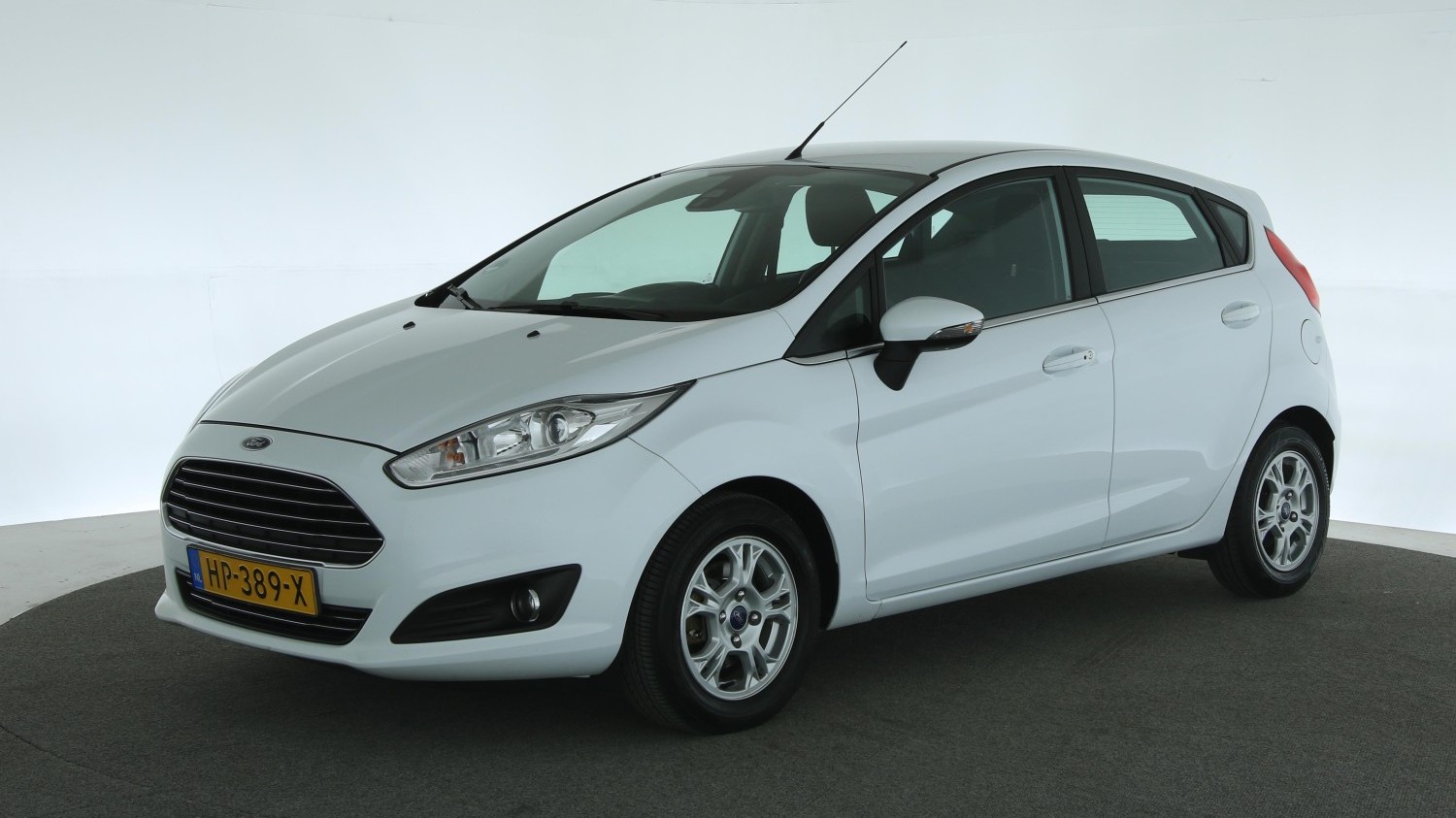 Ford Fiesta Hatchback 2015 HP-389-X 1