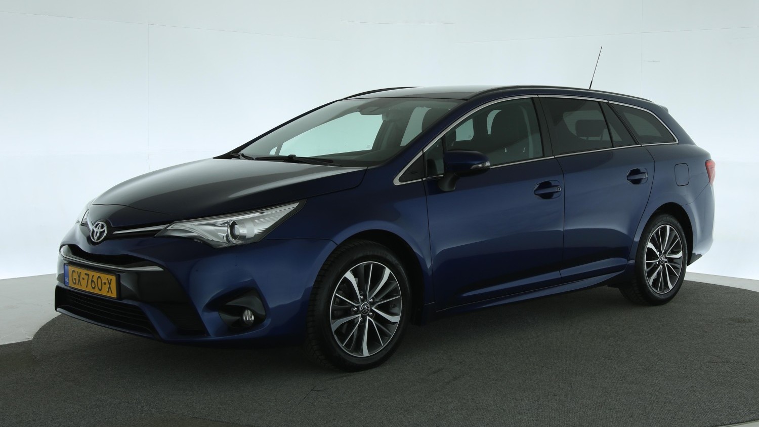 Toyota Avensis Station 2015 GX-760-X 1
