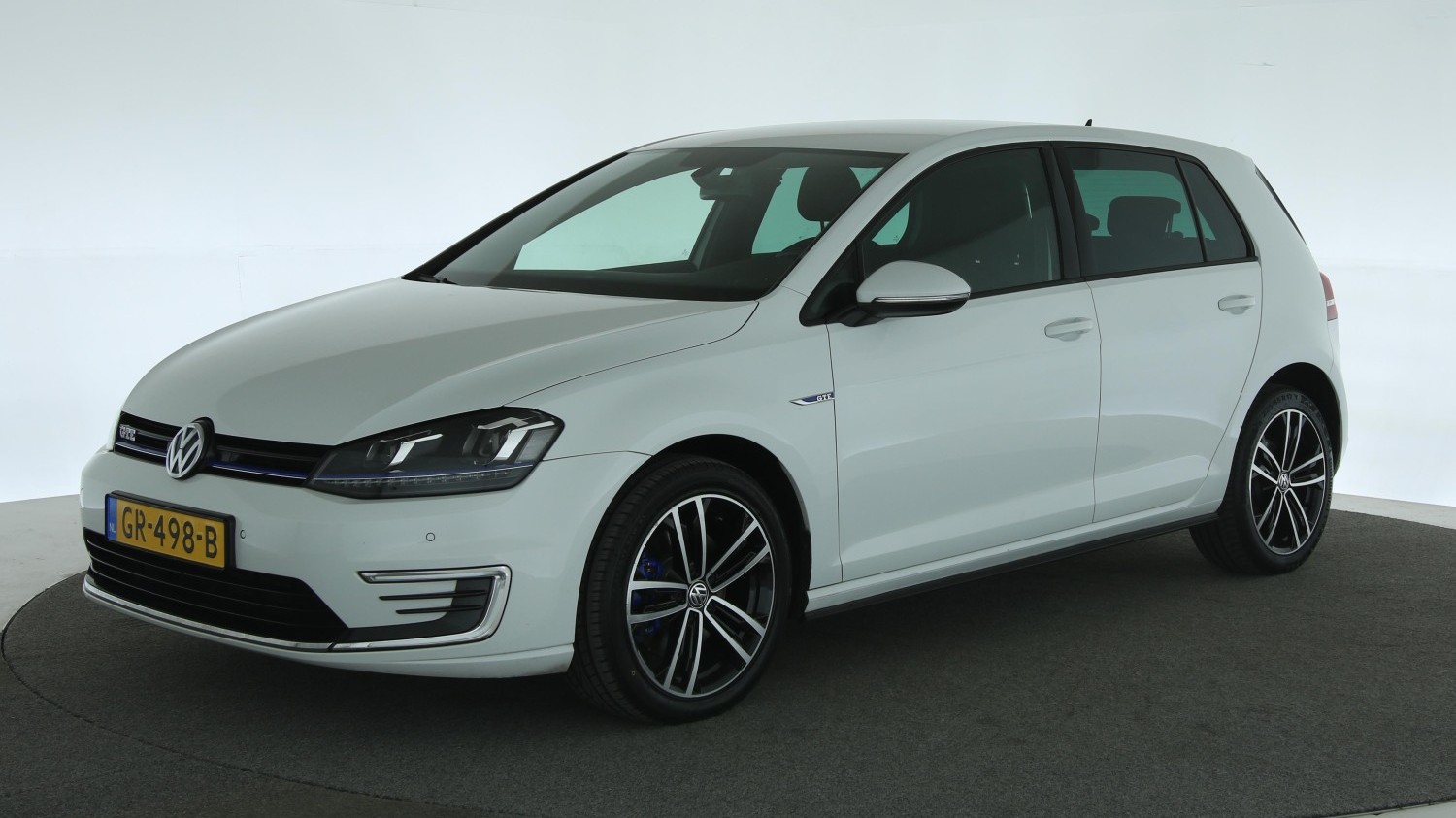 Volkswagen Golf Hatchback 2015 GR-498-B 1