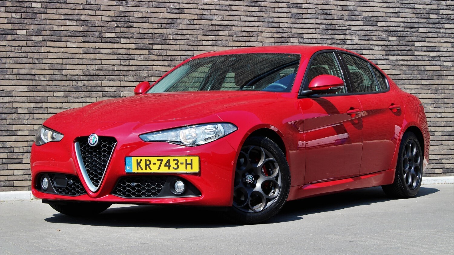 Alfa Romeo Giulia Sedan 2016 KR-743-H 1