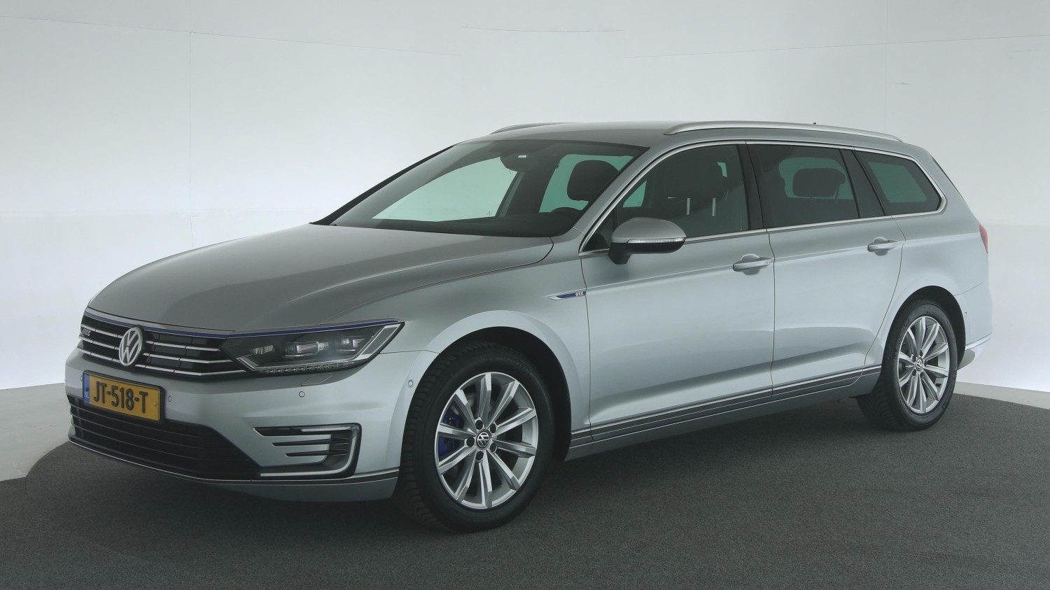 Volkswagen Passat Station 2015 JT-518-T 1
