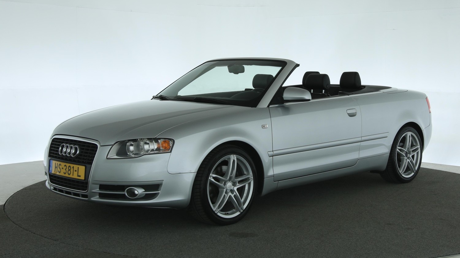 Audi A4 Cabriolet 2007 HS-381-L 1