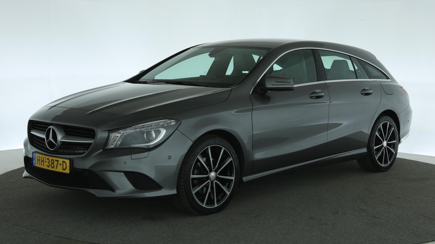Mercedes-Benz CLA-klasse Station 2015 HH-387-D 1