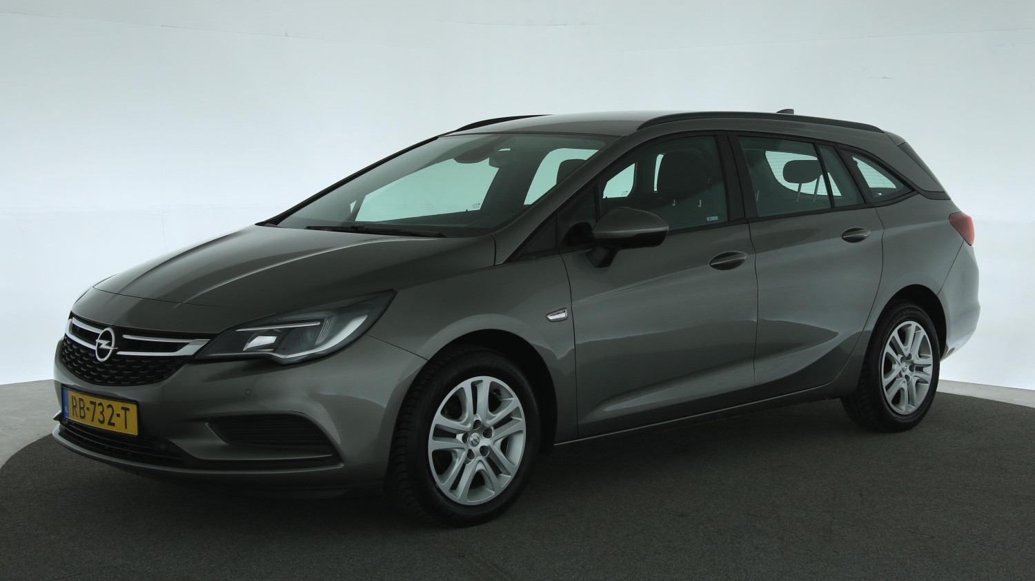 Opel Astra Station 2017 RB-732-T 1