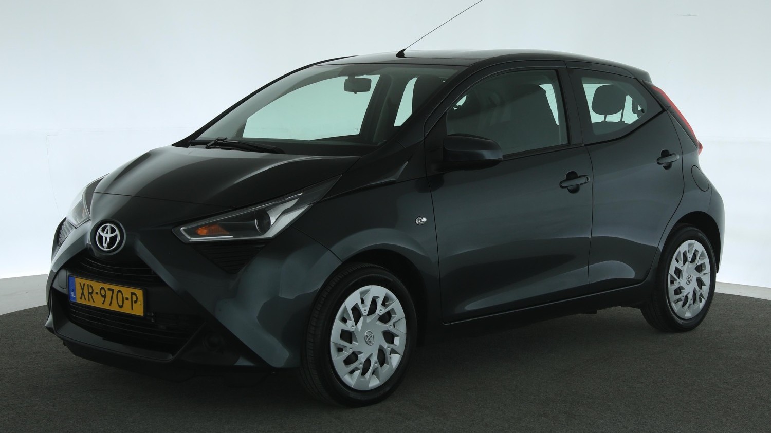 Toyota Aygo Hatchback 2019 XR-970-P 1