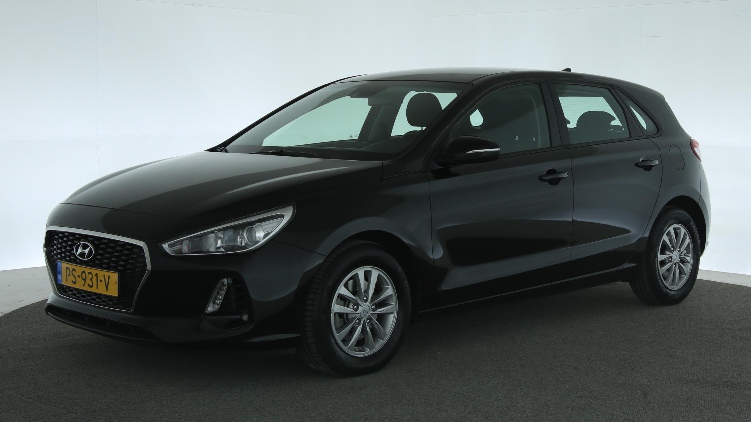 Hyundai i30 Hatchback 2017 PS-931-V 1