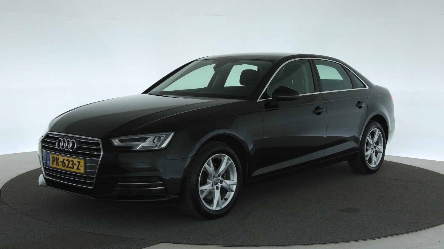Audi A4 Sedan 2017 PK-623-Z 1