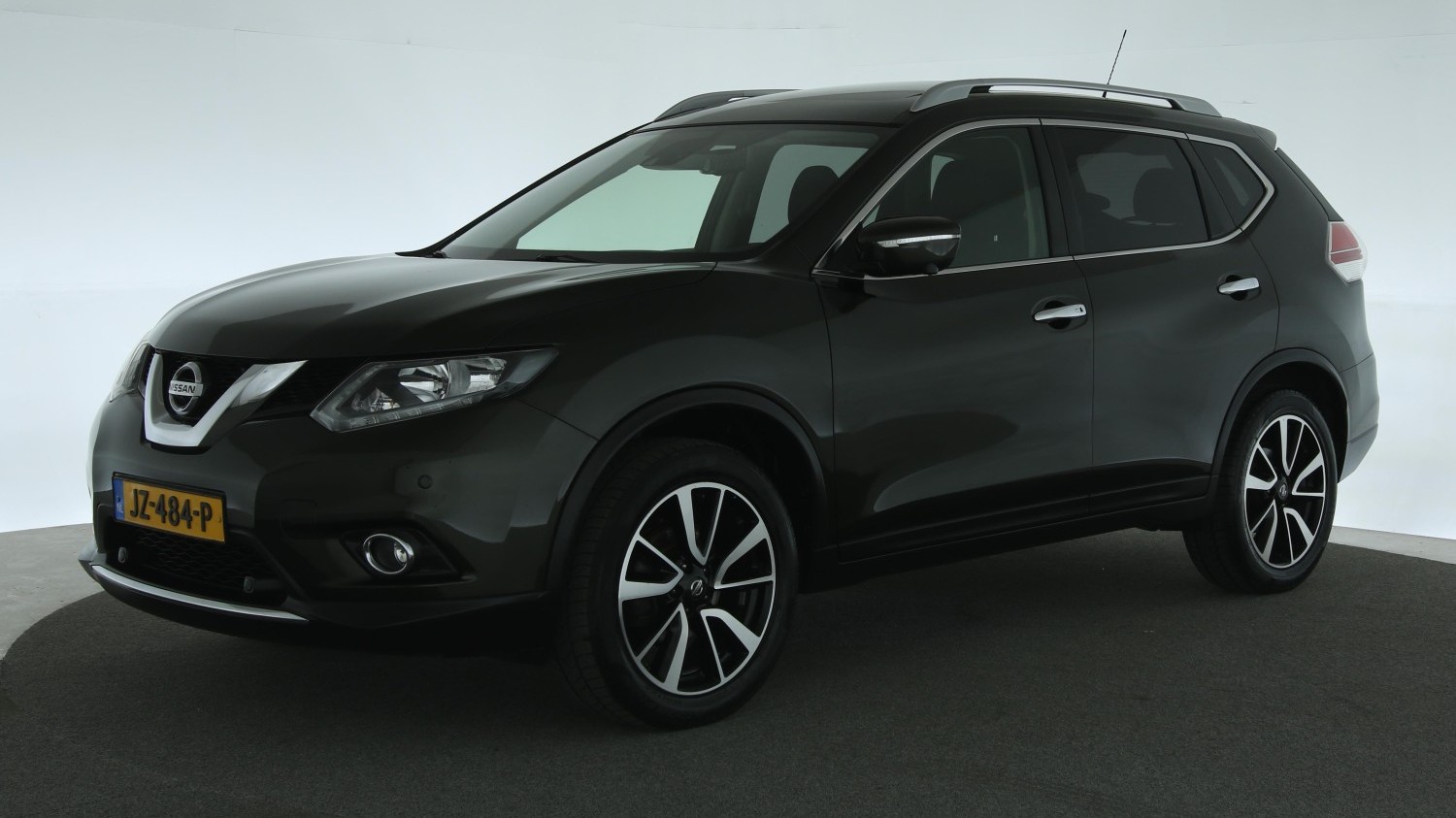 Nissan X-Trail SUV / Terreinwagen 2016 JZ-484-P 1