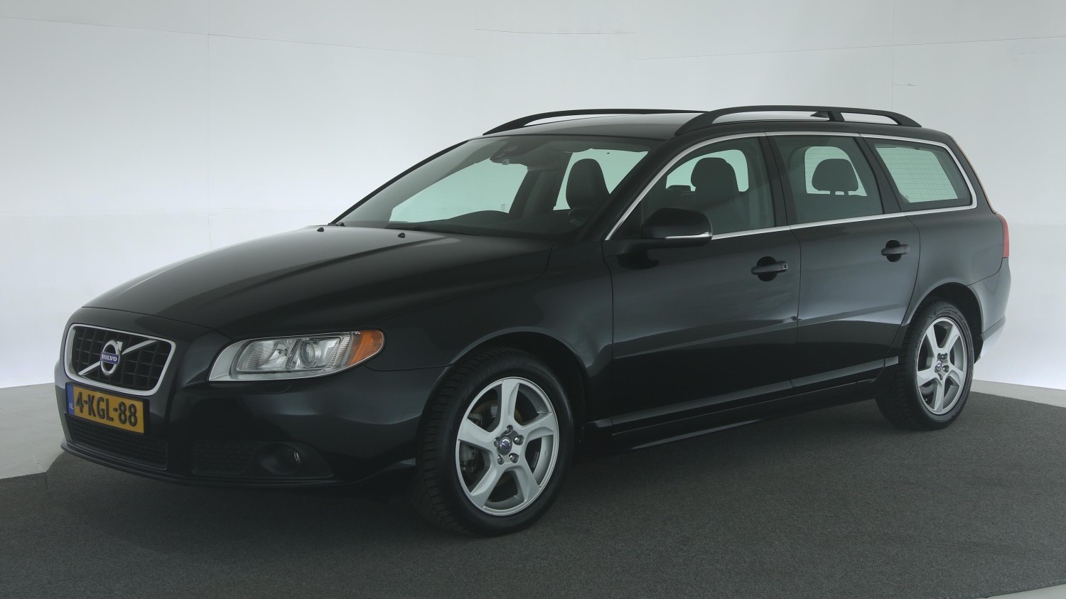 Volvo V70 Station 2013 4-KGL-88 1