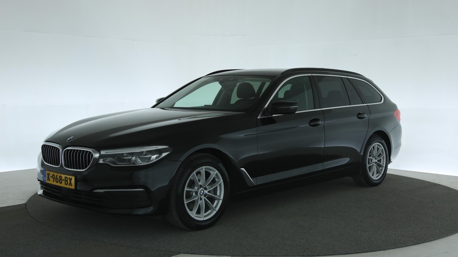 BMW 5-serie Station 2017 K-968-BX 1