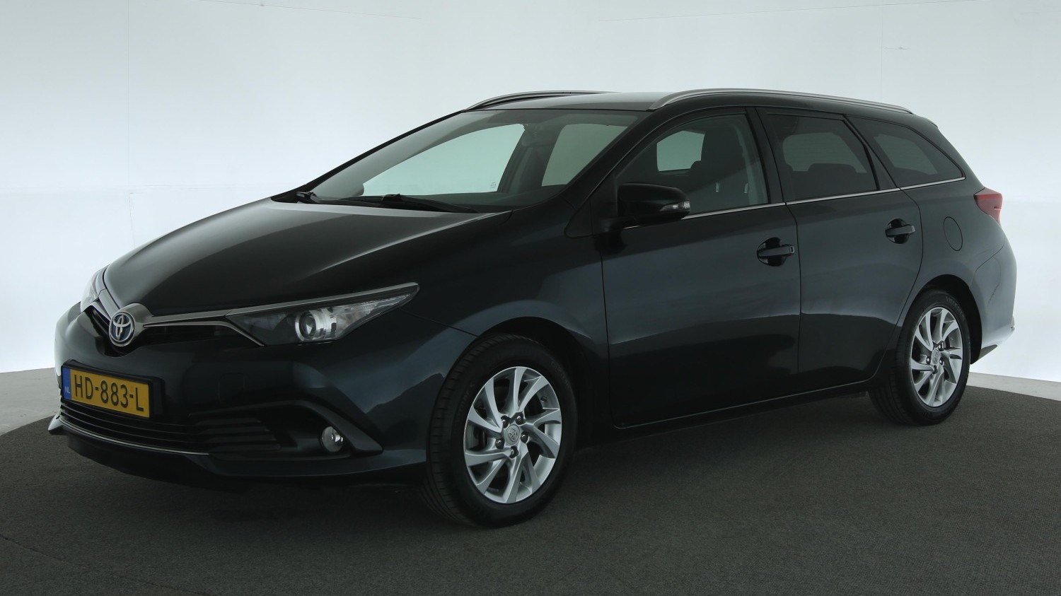 Toyota Auris Station 2015 HD-883-L 1