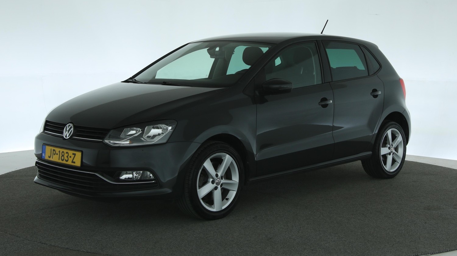 Volkswagen Polo Hatchback 2016 JP-183-Z 1
