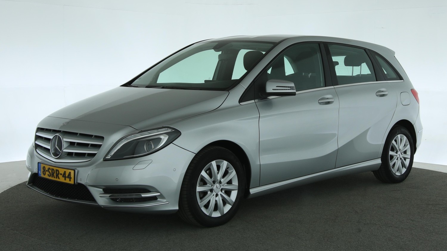 Mercedes-Benz B-klasse MPV 2013 8-SRR-44 1