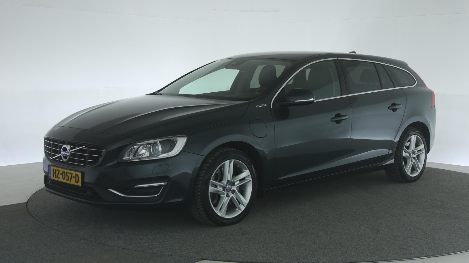 Volvo V60 Station 2015 HZ-057-D 1