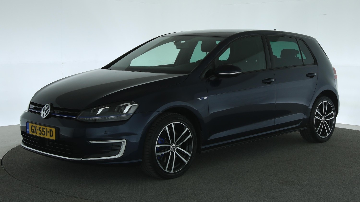 Volkswagen Golf Hatchback 2015 GX-551-D 1