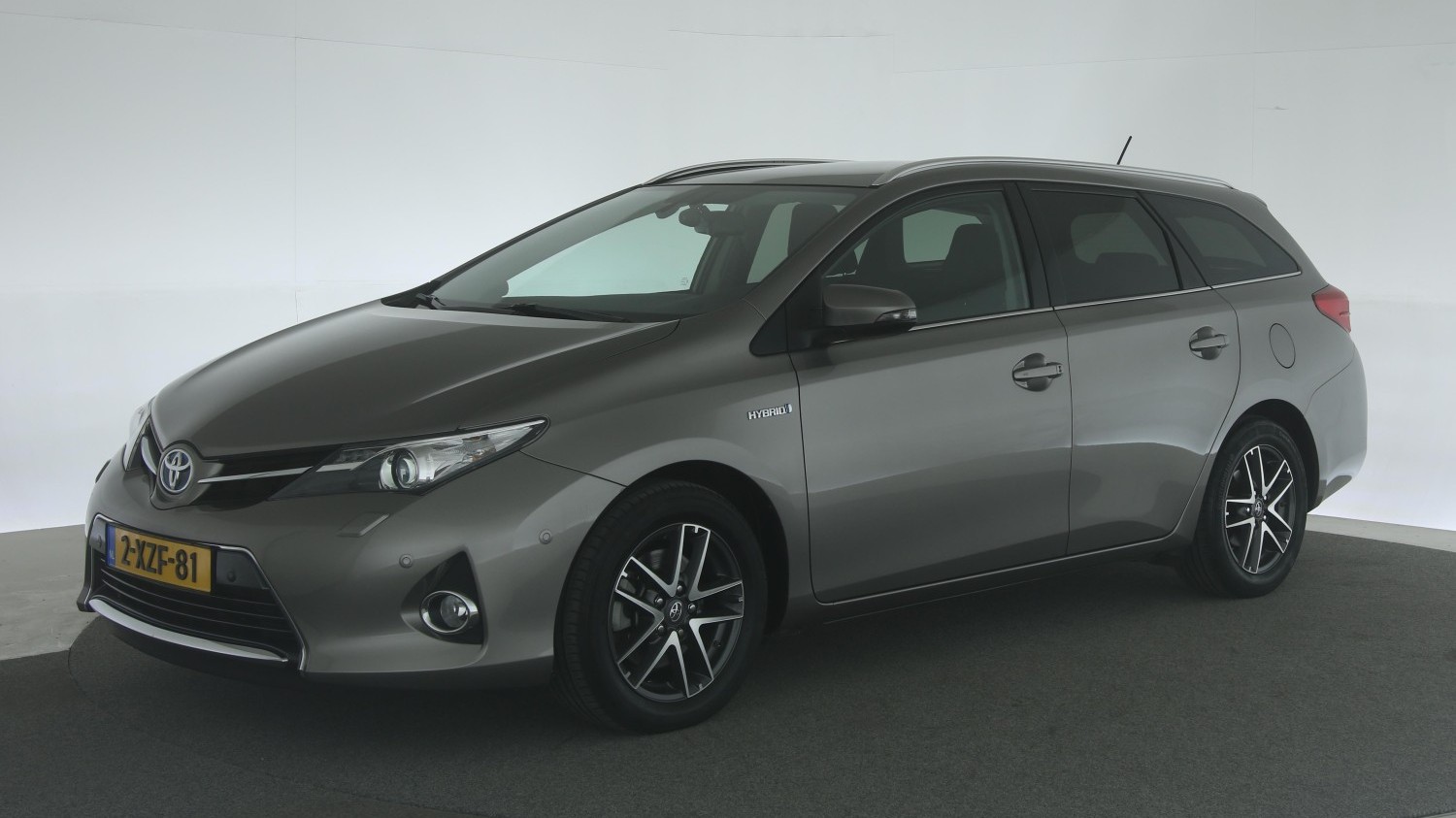 Toyota Auris Station 2014 2-XZF-81 1