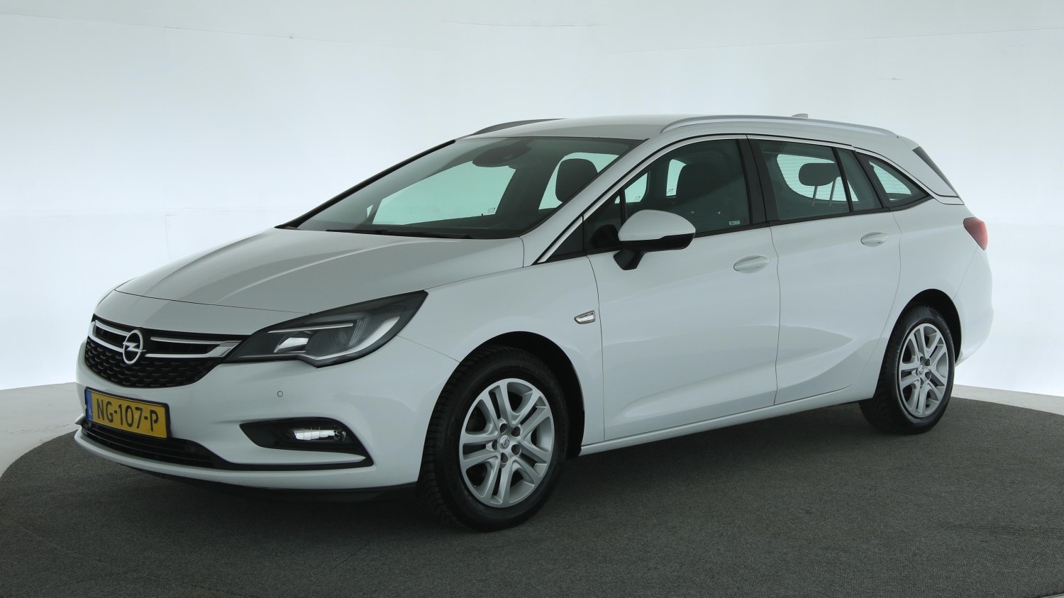 Opel Astra Station 2017 NG-107-P 1