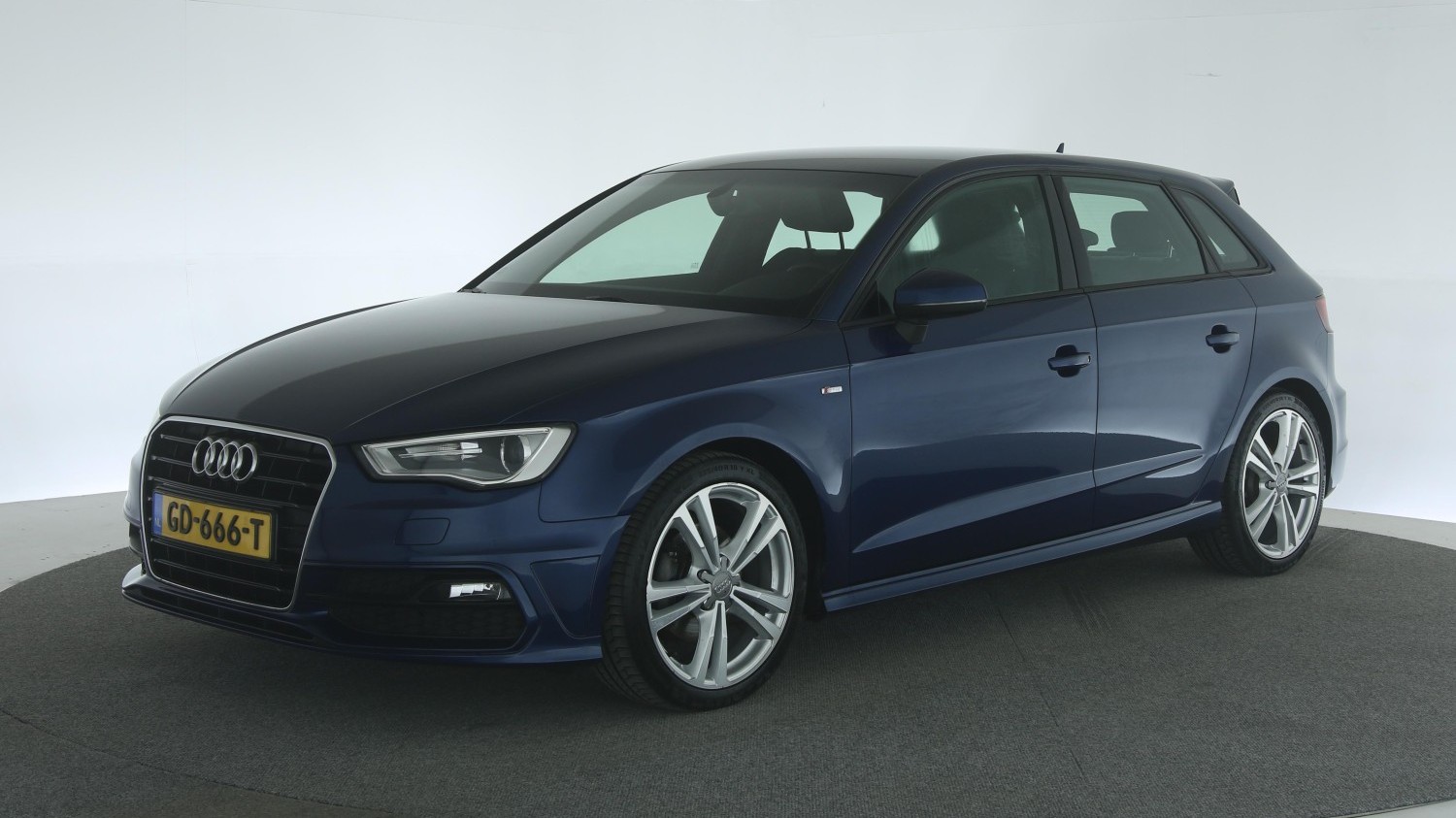 Audi A3 Hatchback 2015 GD-666-T 1