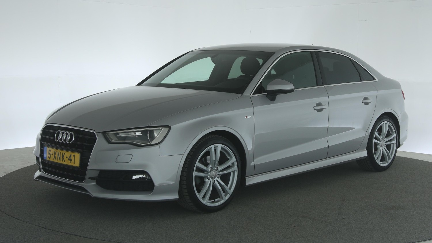 Audi A3 Sedan 2014 5-XNK-41 1