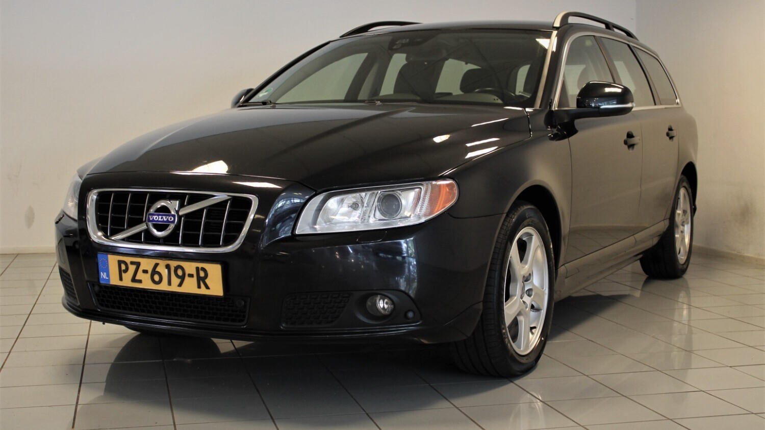 Volvo V70 Station 2012 PZ-619-R 1