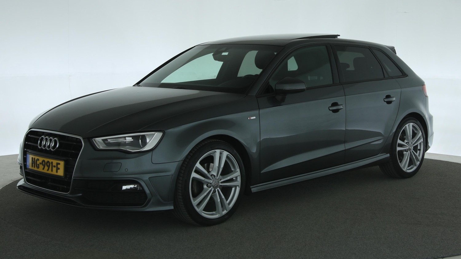 Audi A3 Hatchback 2015 HG-991-F 1