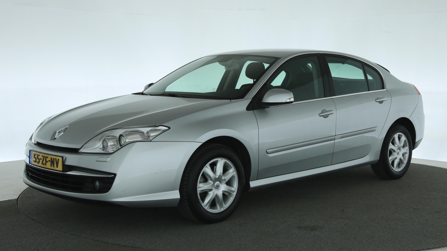 Renault Laguna Hatchback 2008 55-ZF-NV 1