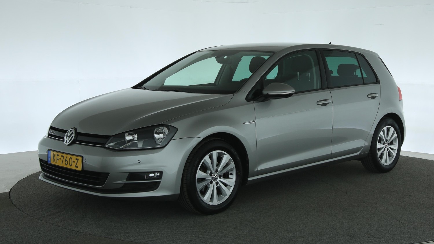 Volkswagen Golf Hatchback 2016 KF-760-Z 1