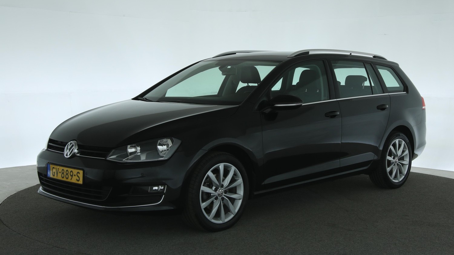 Volkswagen Golf Station 2015 GV-889-S 1