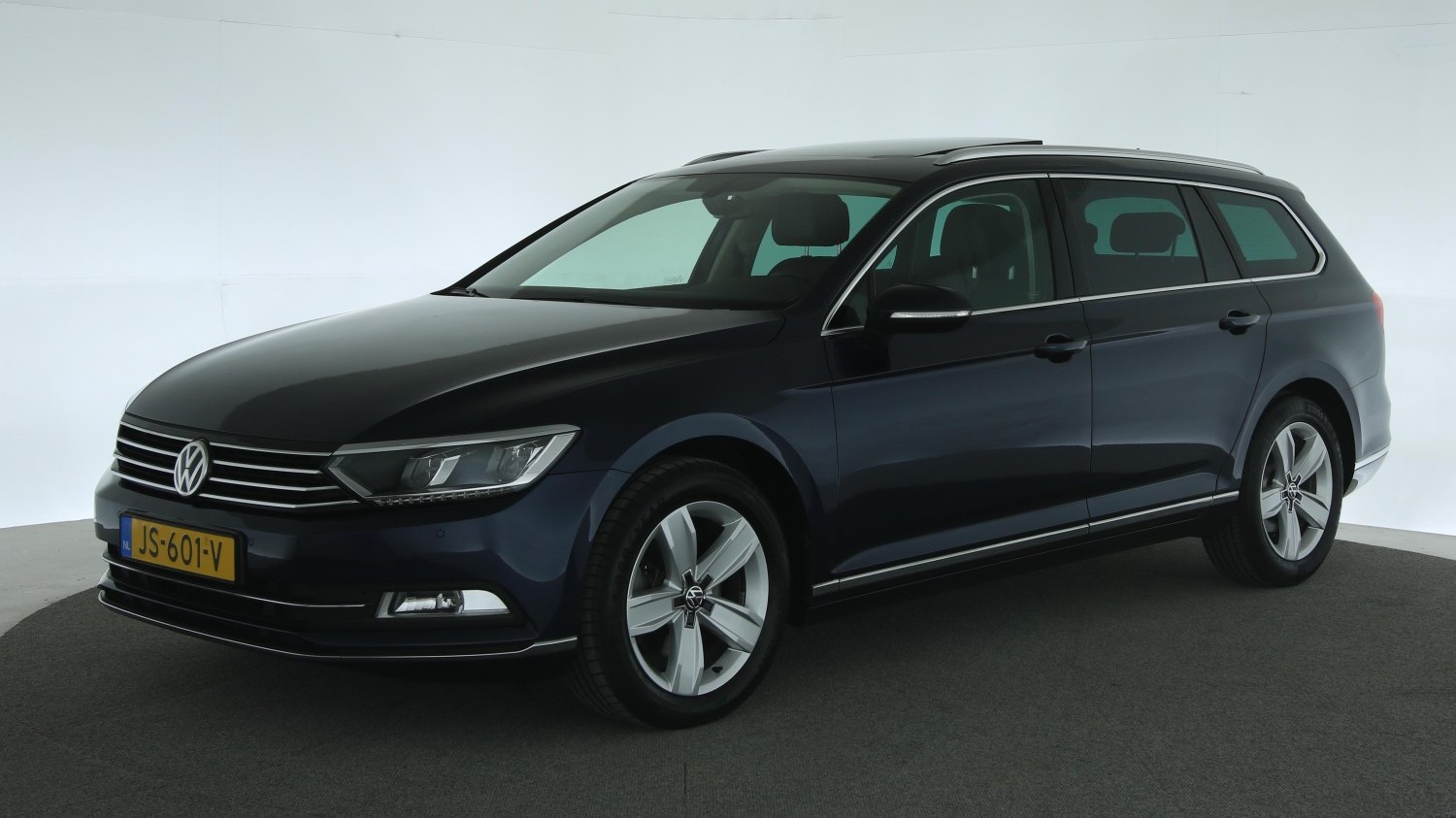 Volkswagen Passat Station 2016 JS-601-V 1