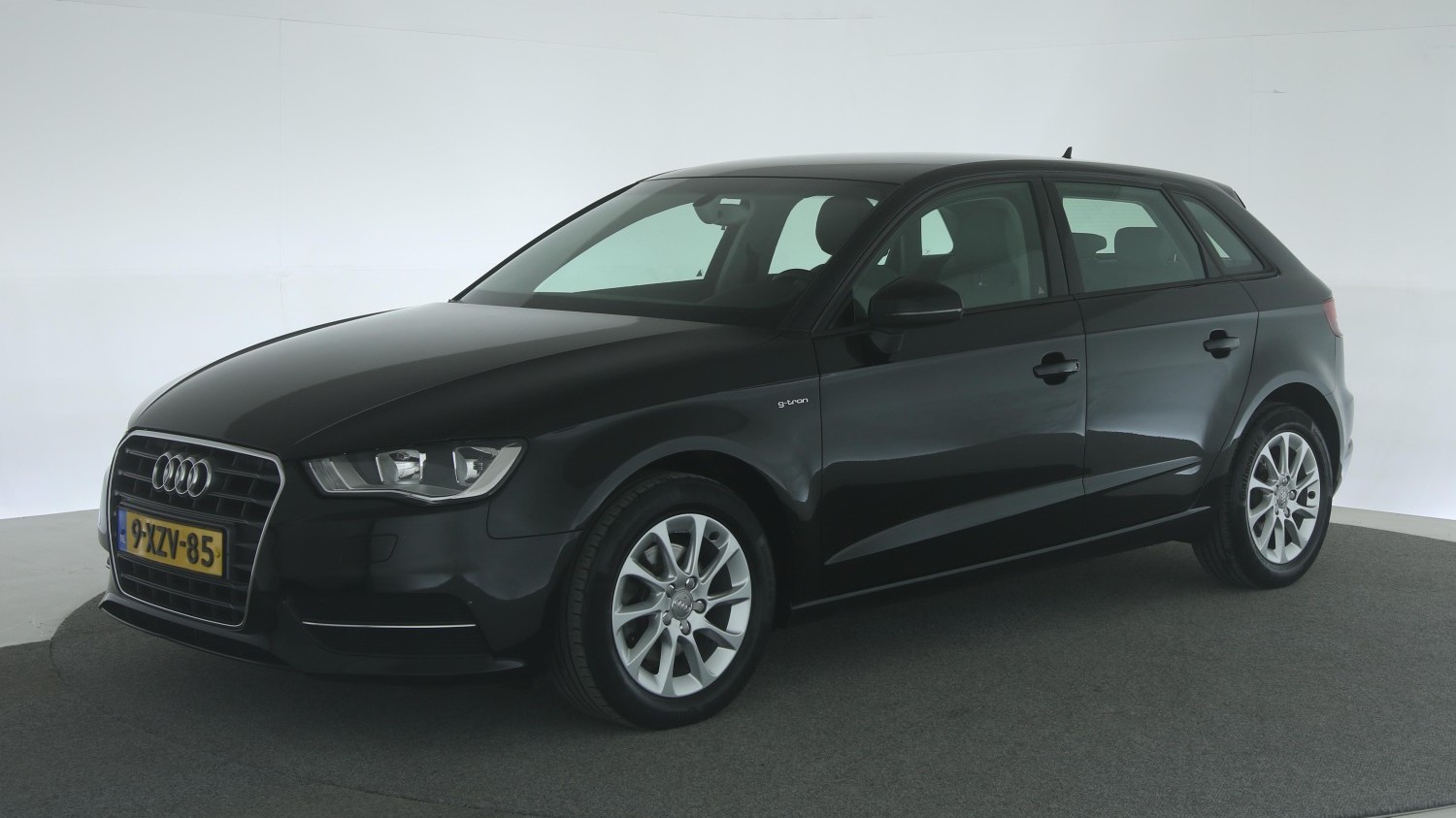 Audi A3 Hatchback 2014 9-XZV-85 1